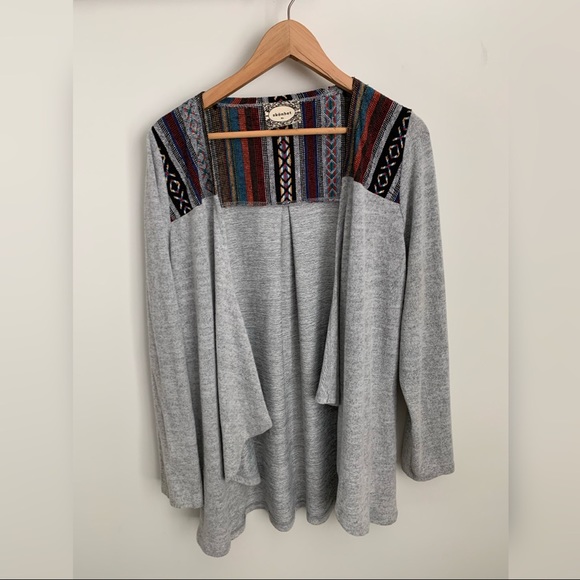 Extremely soft tribal jacket - Picture 1 of 4